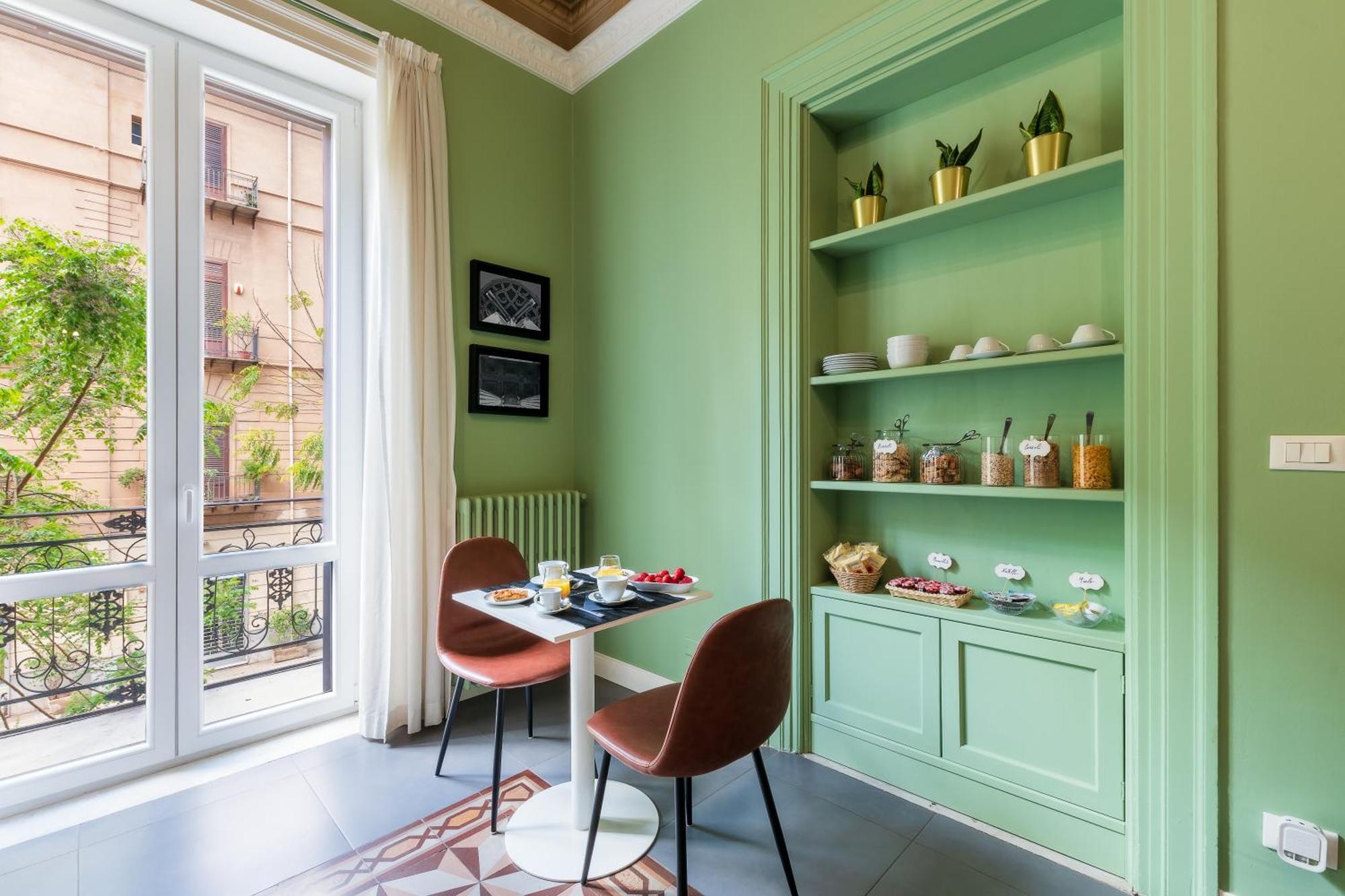 Casa Mo Room And Suite Palermo Exterior photo